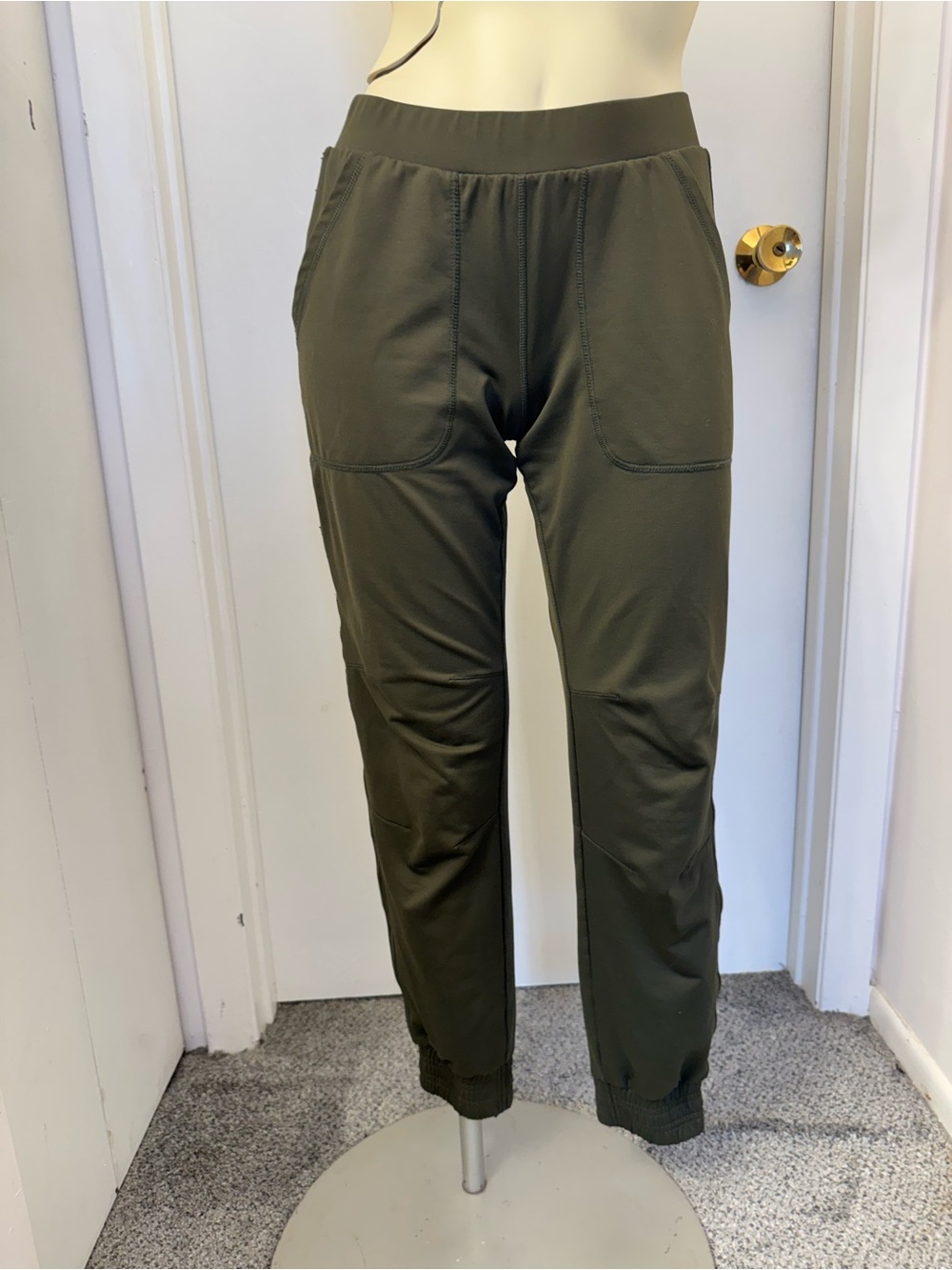 Fabletics Olive Green Women's Jogger Track Pants